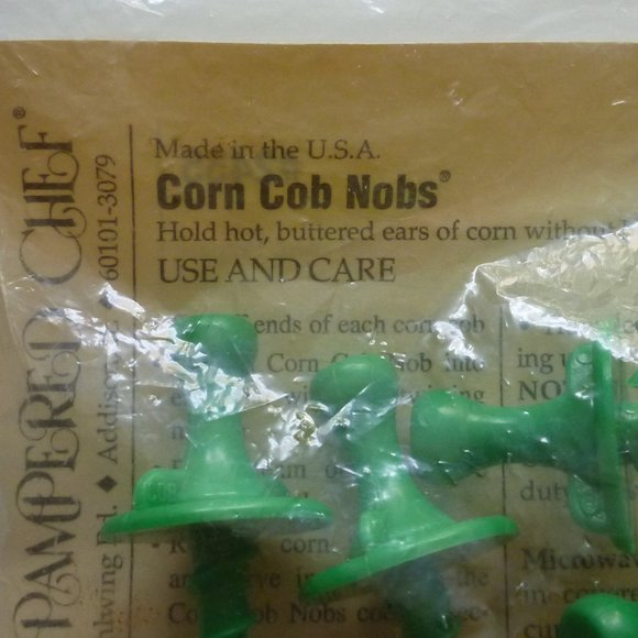 The Pampered Chef Corn Cob Nobs - Picture 2 of 4